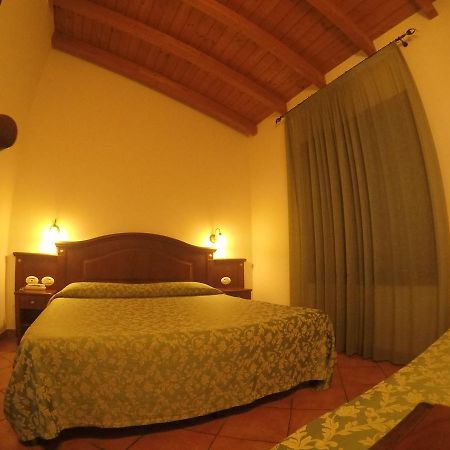 Hotel Barabba Quattro Castella Exteriér fotografie